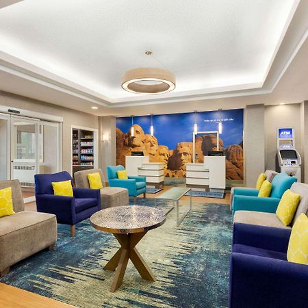 La Quinta Inn And Suites By Wyndham At Watiki Waterpark Rapid City Exterior foto