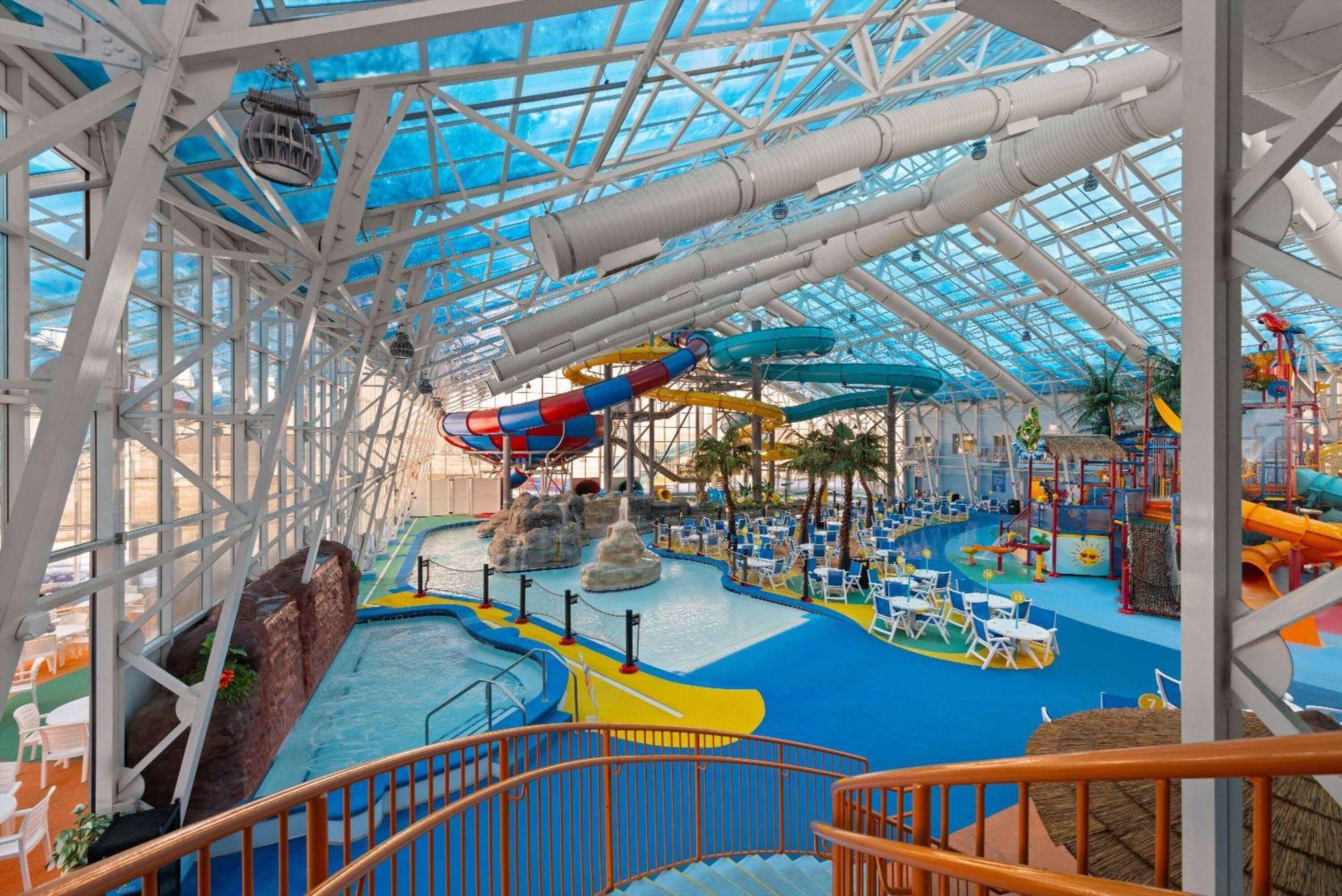 La Quinta Inn And Suites By Wyndham At Watiki Waterpark Rapid City Exterior foto