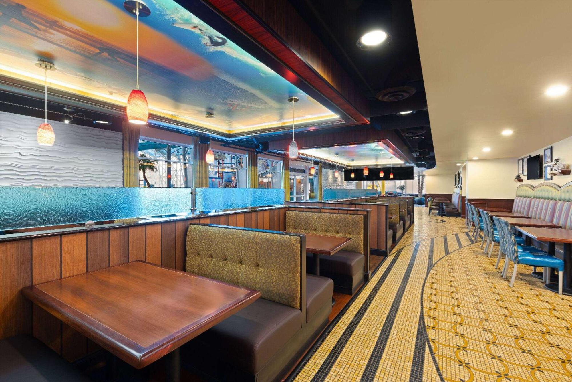La Quinta Inn And Suites By Wyndham At Watiki Waterpark Rapid City Exterior foto